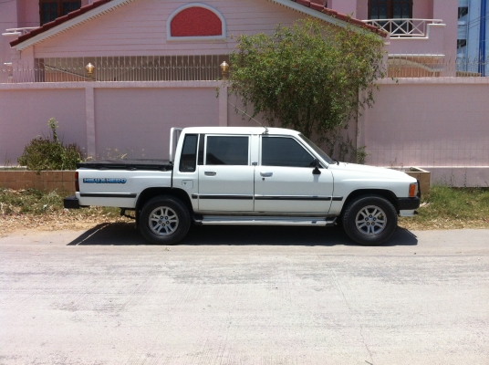 ขายปิ๊กอัพสี่ประตู สภาพพร้อมใช้ หายาก