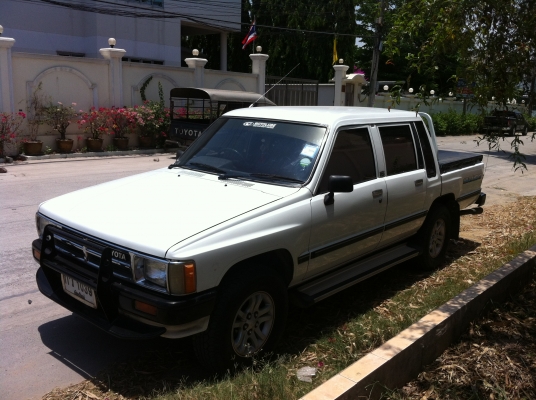 ขายปิ๊กอัพสี่ประตู สภาพพร้อมใช้ หายาก