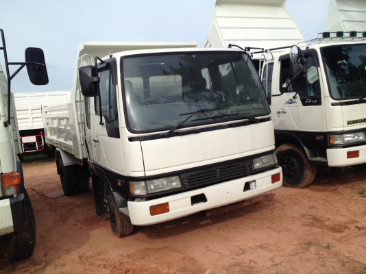 ขาย 6 ล้อ HINO สิงห์ไฮเทค เครื่อง 165-180 แรงม้ากระบะดั้มพ์ดิน กระบอกดั้มพ์ 4 ตัน ทำใหม่หมดทั้งคันพร้อมทะเบียนครับสวยๆเลยราคาไม่แพงโทรก่อนครับ สนใจรีบเลยครับ