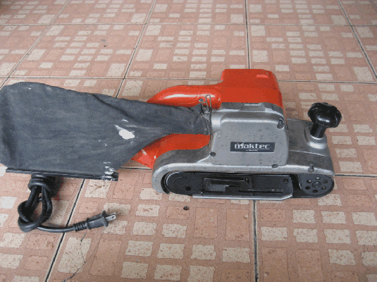 ขายรถถัง(เครื่องขัดกระดาษทราย)หน้า4 Maktec MT940 แท้100\%.