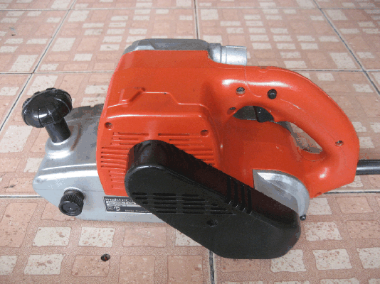 ขายรถถัง(เครื่องขัดกระดาษทราย)หน้า4 Maktec MT940 แท้100\%.