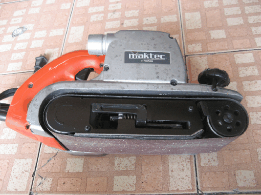 ขายรถถัง(เครื่องขัดกระดาษทราย)หน้า4 Maktec MT940 แท้100\%.