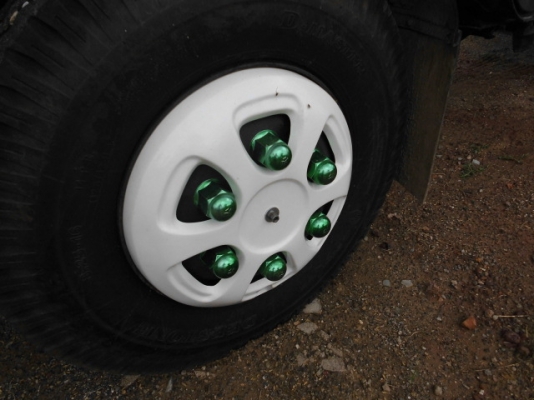 จำหน่ายฝาคลอบ ล้อซิ่ง มี ขนาดขอบ 16 และ ขอบ 20 ของใหม่ครับ   ติดตั่งง่ายครับ