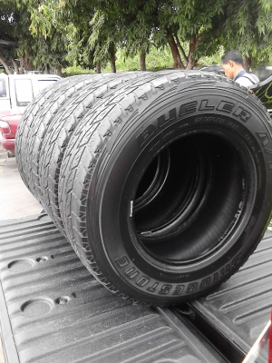 A/T 235/70R15 BRIDGESTONE DUELER A/T  ชุด 4 เส้น  โทร.081-427-3941