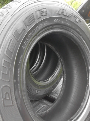 A/T 235/70R15 BRIDGESTONE DUELER A/T  ชุด 4 เส้น  โทร.081-427-3941