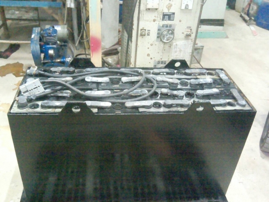 ขายแบตเตอรี่รถยกไฟฟ้ายืนขับ 48V300Ah