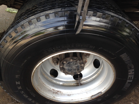 ขายNQR ช่วงล่างF หน้า-หลัง พ.เพาเวอร์ เบรคจิฟฟี่ถังเลส แอร์เย็น ยางเรเดียนใหม่6เส้น