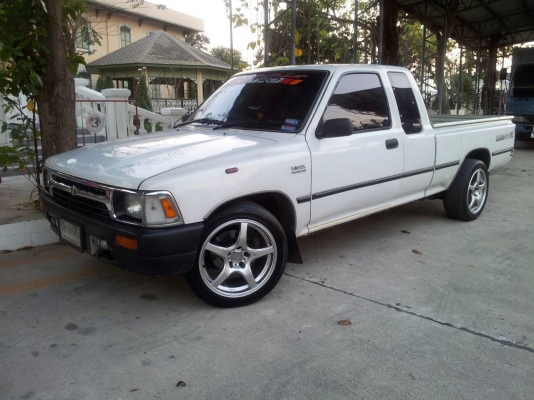 ขายล้อแม๊กพร้อมยาง 17"  225/50/17 ใส่รถเก๋ง รถกระบะ รถซิ่ง