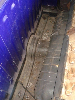 ขายหัวเเละกระบะมาสด้า 1000 สีน้ำเงินเกร็ดทำเเล้วตัดใจขายครับ