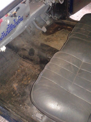 ขายหัวเเละกระบะมาสด้า 1000 สีน้ำเงินเกร็ดทำเเล้วตัดใจขายครับ