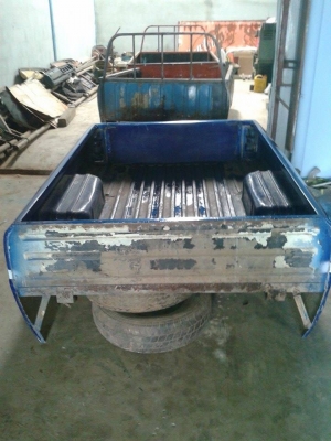 ขายหัวเเละกระบะมาสด้า 1000 สีน้ำเงินเกร็ดทำเเล้วตัดใจขายครับ