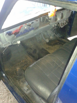 ขายหัวเเละกระบะมาสด้า 1000 สีน้ำเงินเกร็ดทำเเล้วตัดใจขายครับ