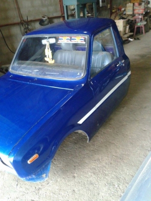 ขายหัวเเละกระบะมาสด้า 1000 สีน้ำเงินเกร็ดทำเเล้วตัดใจขายครับ