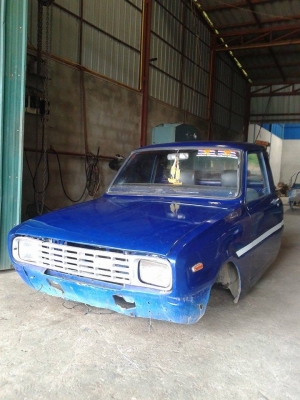 ขายหัวเเละกระบะมาสด้า 1000 สีน้ำเงินเกร็ดทำเเล้วตัดใจขายครับ