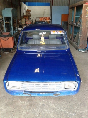 ขายหัวเเละกระบะมาสด้า 1000 สีน้ำเงินเกร็ดทำเเล้วตัดใจขายครับ