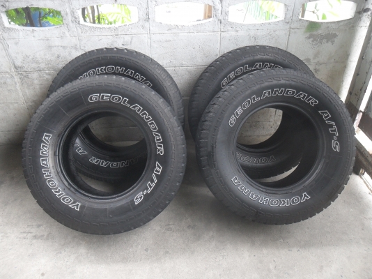 ยาง YOKOHAMA 265/70R16 ปี08 สวยๆ 4 เส้น ราคา 3500 บาท