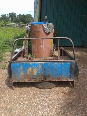 ขายลูกกระบะดัทสันช้างเหยียบ 4 ขอไฟนอนครับ