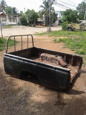 ขายลูกกระบะดัทสันช้างเหยียบ 4 ขอไฟนอนครับ