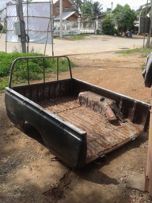 ขายลูกกระบะดัทสันช้างเหยียบ 4 ขอไฟนอนครับ