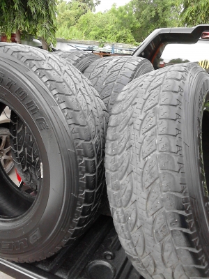 A/T 235/70R15 BRIDGESTONE DUELER A/T  ชุด 4 เส้น  โทร.081-427-3941