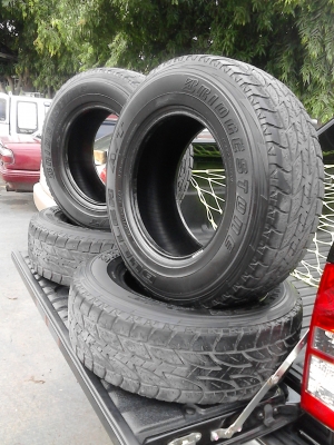 A/T 235/70R15 BRIDGESTONE DUELER A/T  ชุด 4 เส้น  โทร.081-427-3941