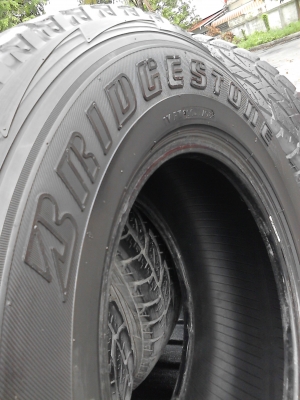 A/T 235/70R15 BRIDGESTONE DUELER A/T  ชุด 4 เส้น  โทร.081-427-3941