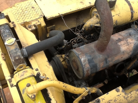 ขายครับโคมัสสุ200รุ่น2เครื่องงามๆตัวเดินดีไบแทคหายใช้งานใด้ปกติราคาเบาๆมีบริการขนย้ายราคาต่อรองใด้ทดลองขับใด้