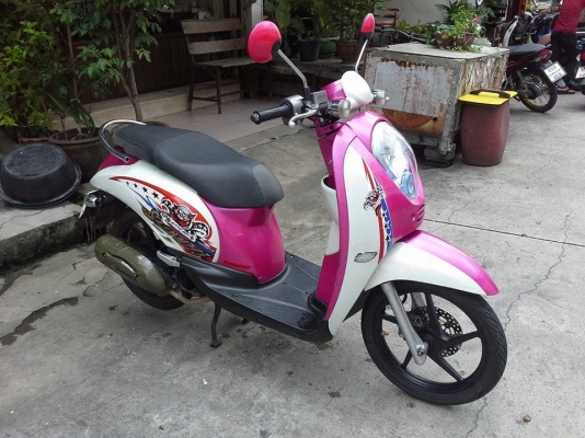 Honda scoopy i ปี 55 สีชมพู ขาว ล้อแม็ค รถสวยมาก เครื่องเดิม