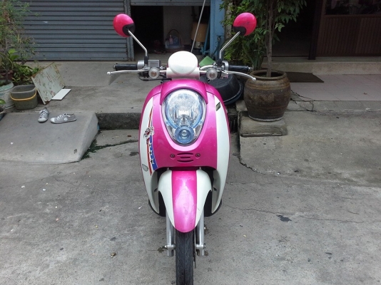 Honda scoopy i ปี 55 สีชมพู ขาว ล้อแม็ค รถสวยมาก เครื่องเดิม