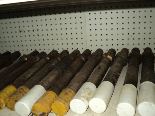 แซ้งค์ รถเจาะหิน เก่าเก็บ ของ Tamlok