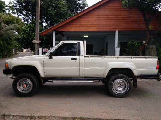 ขายรถกระบะ TOYOTA HERO 4WD / ขาย 290,000 บาท ขายรถกระบะ TOYOTA HERO 4WD / ขาย 290,000 บาท