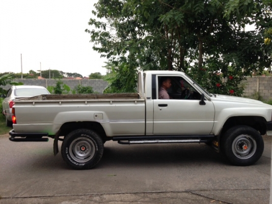 ขายรถกระบะ TOYOTA HERO 4WD / ขาย 290,000 บาท ขายรถกระบะ TOYOTA HERO 4WD / ขาย 290,000 บาท