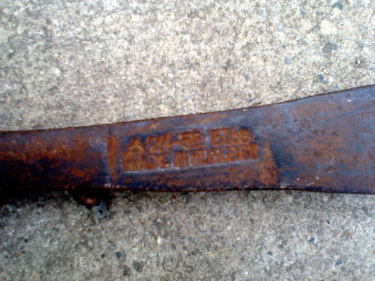 ขวานอิเตอร์ฮังการีสภาพดีครับเดิมๆเนื้อเหล็กดีครับ  ตีตราประเทศอังการีครับน่าเก็บครับราคานี้