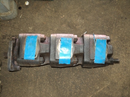 ปั๊ม uchida 3 ตอน เสื้อเหล็ก 13 ฟัน