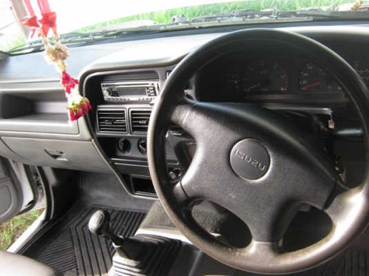 ISUZU DRAGON POWER SPACE CAB 2.5 ปี 2000