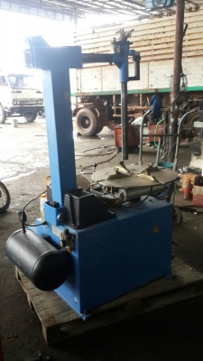 เครื่องถ่วงยาง