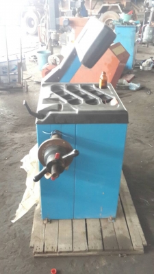 เครื่องถ่วงยาง