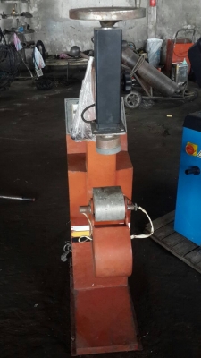 เครื่องถ่วงยาง