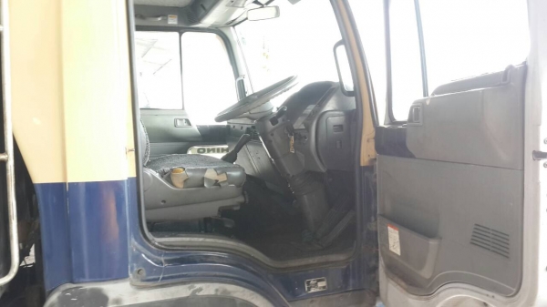 รถบรรทุกตู้ห้องเย็นเก็บน้ำแข็ง