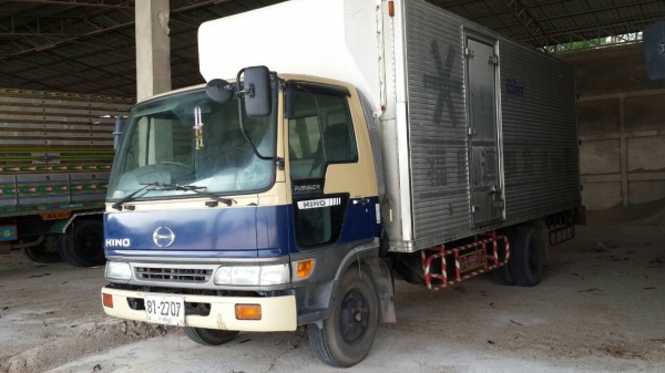 รถบรรทุกตู้ห้องเย็นเก็บน้ำแข็ง