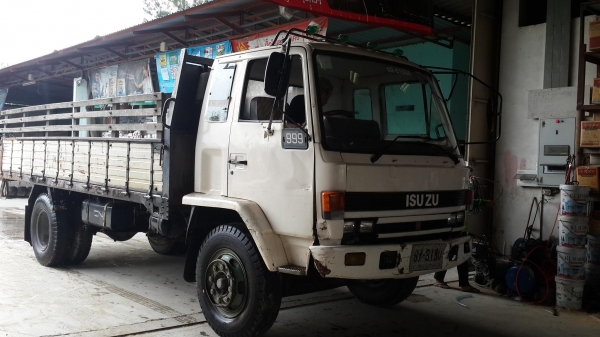 ขายด่วน 6ล้อ 160เเรง ยาง900