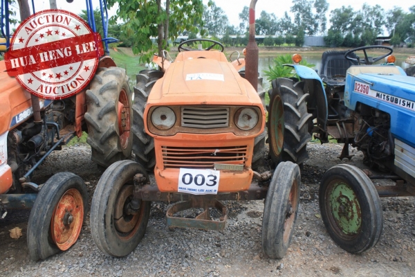 AUC 5 Code 003  แทรกเตอร์  เก่านอก KUBOTA L2600  ราคา เริ่มต้นการประมูล 25,000 บาท