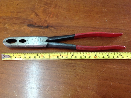 ขายคีม VINTAGE UTICA 1300-10 GAS &amp; BURNER PIP LINE 10.5"