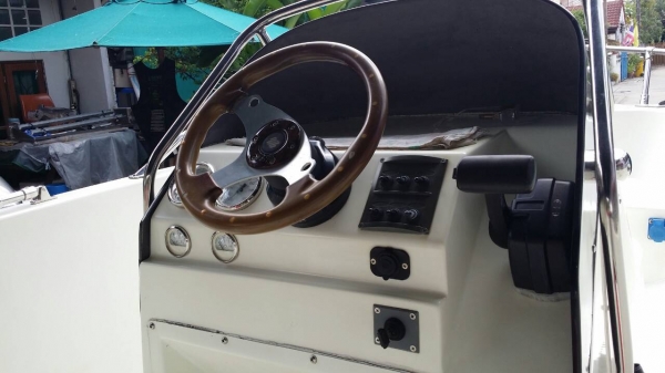 น้องสาวฝากลงขายหรือแลก เรือ15.5 ฟุต ประกอบใหม่ที่พรเทพมารีน สภาพดีมั๊กๆ