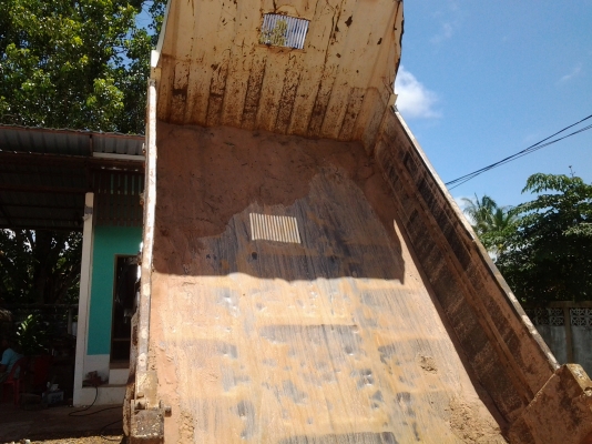 HINO    FD3HEA  เครื่อง  HO7D เครื่อง 195 แรง  6ล้อดัมยาง825  สนใจโทร  0903567612