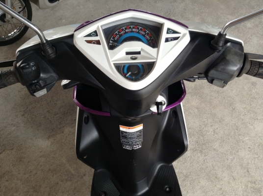 ขาย!!! มีโอตัวใหม่125cc รุ่นท็อปล้อแม็ก ปี55 รถเครื่องดีคับ ทะเบียนครบ ภาษีไม่หมด