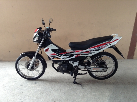 ขาย!!! โซนิคตัวใหม่ กุญแจใหญ่ ปี48 รถเครื่องดีคับ ทะเบียนครบ ภาษีไม่หมด