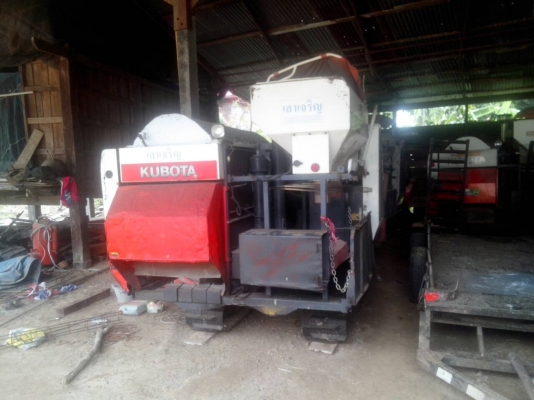 ขายครับ รถเกี่ยวข้าวคูโบต้า 60พร้อมใช้