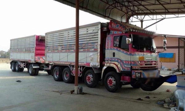 ขายดาว์นรถพ่วง ISUZU 360 ดัพม์คอกเกษตรแม่ลูก ลูก 3 เพลายาว 7 เมตร สูง 2.15 เมตร ไมล์ 75,xxx