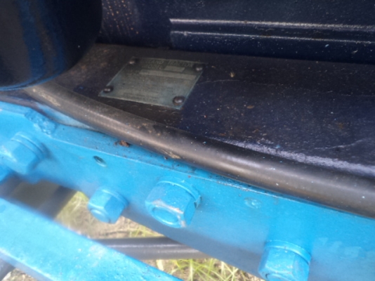 ขายรถไถ leyland รุ่น 272 สภาพพร้อมใช้งาน เครื่อง 71 แรงม้า พร้อมดันหน้าในราคา 95000 บาท